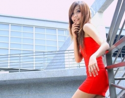 红裙超S身材模特琳琳